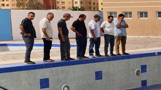 جماعة تيزنيت تُعد مسبح الحي الإداري لاستقبال الموسم الصيفي