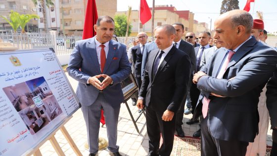 وزير الصحة والحماية الاجتماعية رفقة عامل إقليم سطات يعطي انطلاقة خدمات 9 مراكز صحية بجهة الدار البيضاء سطات