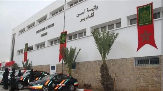اطلعت ولاية أمن أكادير، اليوم الاثنين 07 يوليوز الجاري، على تسجيل فيديو منسوب لشخص يقدم نفسه كفاعل جمعوي يمثل فئة من ممتهني الإرشاد السياحي بسوق الأحد بمدينة أكادير،