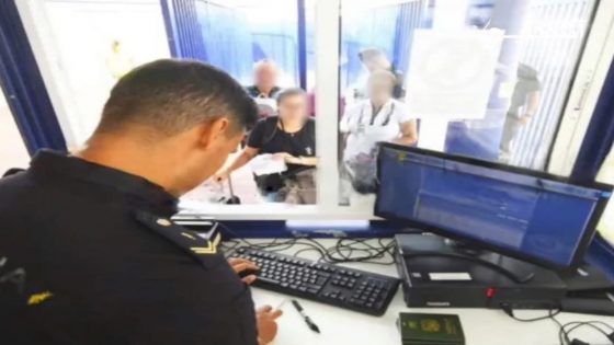 توقيف سيدة بمعبر باب سبتة مطلوبة للسلطات البلجيكية بتهمة الاختطاف
