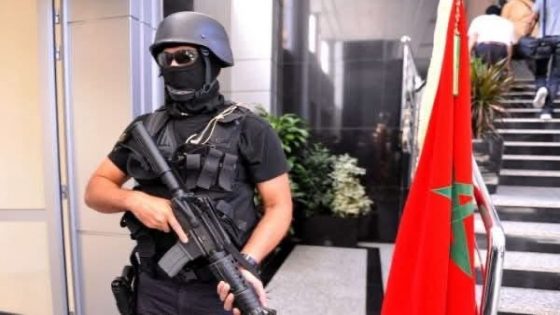 اعتقلت المصالح الأمنية المختصة، صباح الجمعة 25 يوليوز الجاري ، حوالي الساعة السادسة والنصف، شخصًا يشتبه في تورطه في قضايا مرتبطة بالتطرف والإرهاب، ذلك خلال عملية أمنية جرت بحي السعادة في مدينة سيدي علال البحراوي.