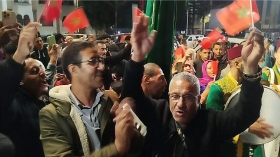 ساكنة سطات تحتفي بالقرار الأممي تأكيداً لسيادة المغرب على صحرائه