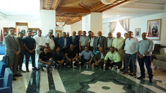 استقبال السيد سمير اليزيدي، عامل إقليم قلعة السراغنة، مجموعة من أفراد الجالية المغربية المقيمة بالخارج والمنحدرين من جماعة أولاد الشرقي