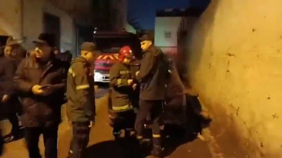 انهيار مبنى سكني جزئيًا بالمدينة القديمة يسلط الضوء على هشاشة النسيج العمراني